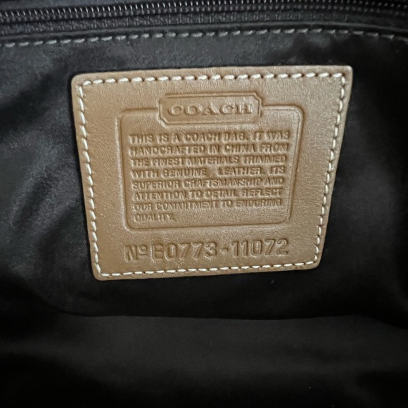 COACH Tote - Picture 9 of 9